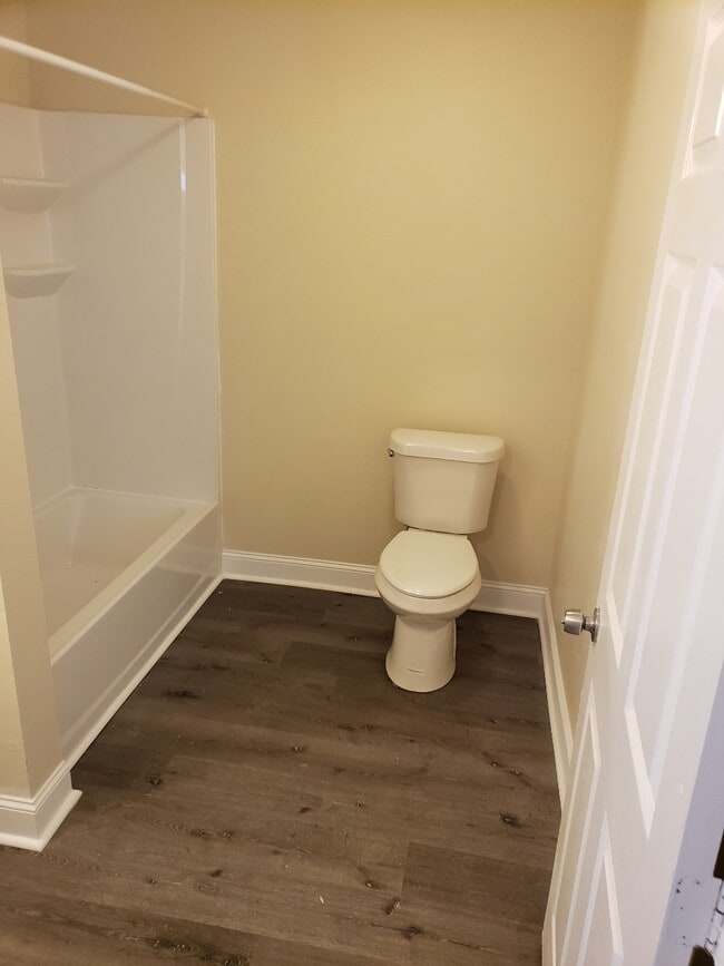 Building Photo - 1220 Thayer St