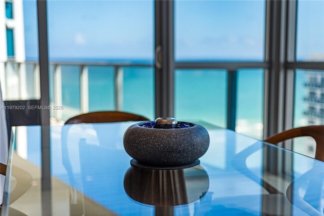 Building Photo - 3101 S Ocean Dr