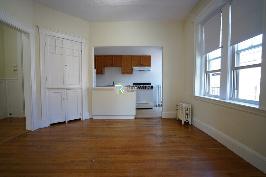 Building Photo - 1788 Beacon St