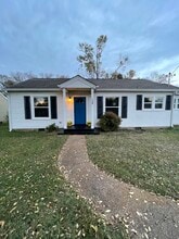 Building Photo - 129 Gordon Ter