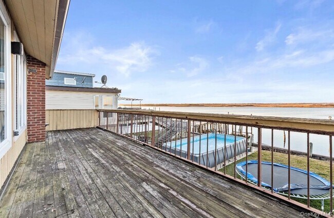 Building Photo - 115 Maryland Ave