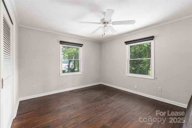 Building Photo - 5006 Kiser Island Rd