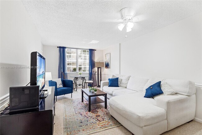 Building Photo - 1280 S Alhambra Cir