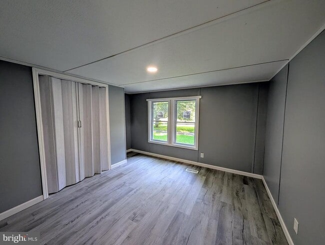 Building Photo - 117 Santilli Rd