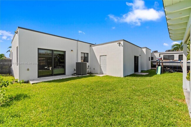 Building Photo - 10925 SW 218th Terrace