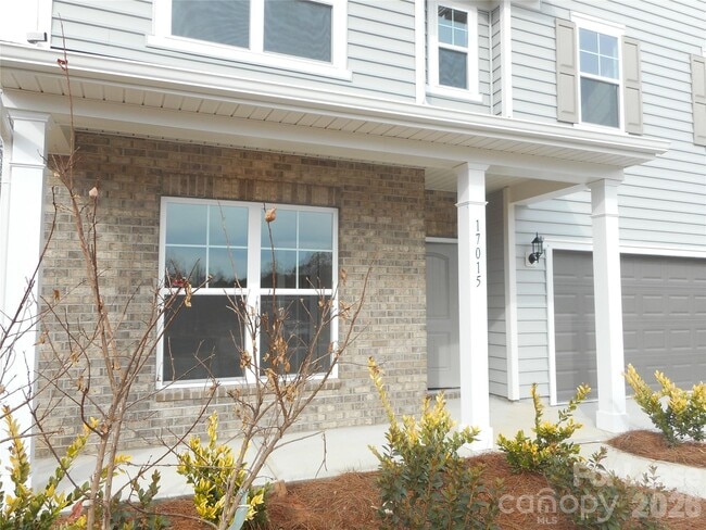 Building Photo - 17015 Dogwood Crk Ln