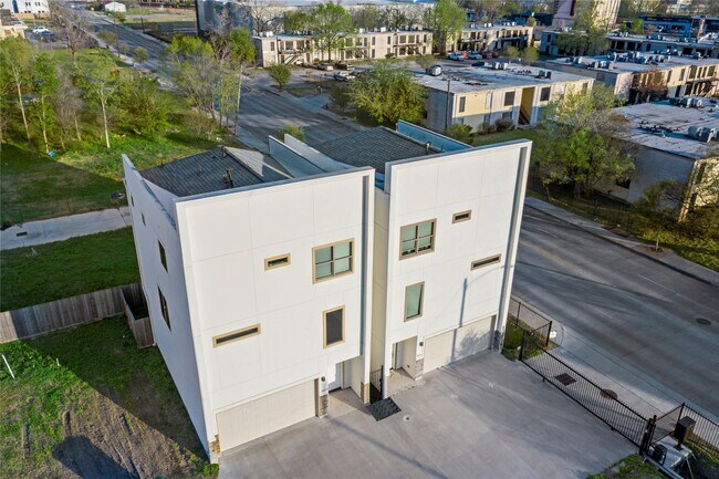 Building Photo - 3909 Griggs Rd