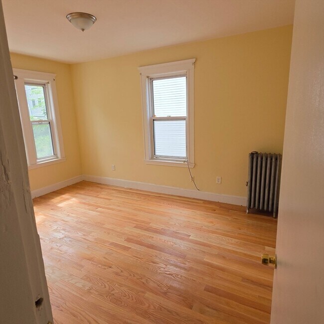 Building Photo - 39 Goodale Rd