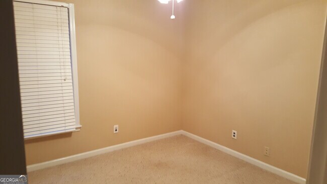 Building Photo - 2807 Forest Wood Dr