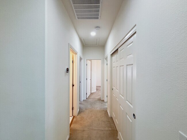 Building Photo - 8010 Bodie Island Ct