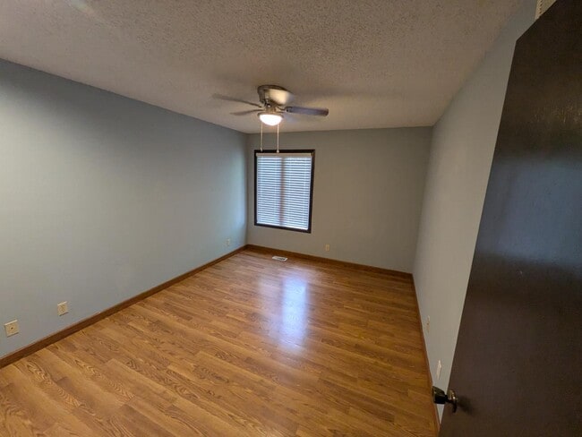 Building Photo - 3136 N Longfellow Ct