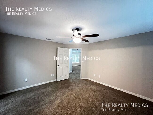 Building Photo - 83 Guava Pass