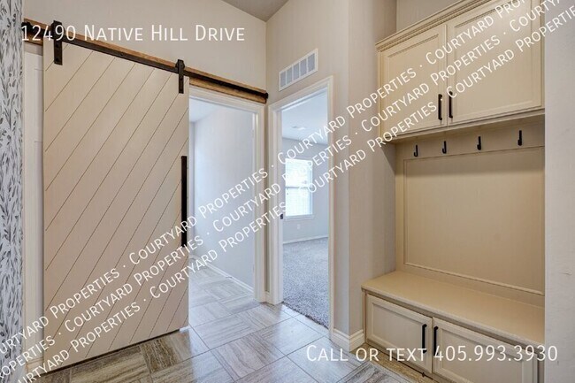 Building Photo - 12490 Native Hill Dr