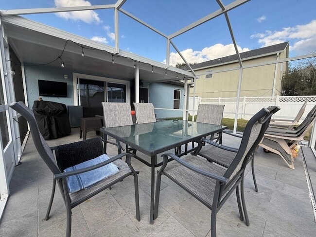 Building Photo - 4706 Doral Pointe Dr