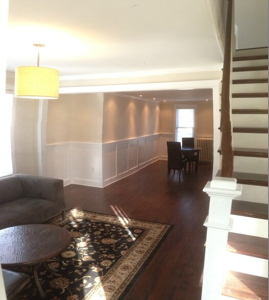 Building Photo - 2726 Colfax Ave S