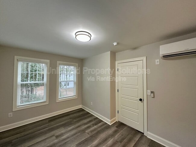 Building Photo - 70 Arlene Dr