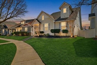 Building Photo - 10008 Hanover Dr