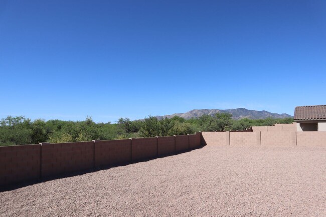 Building Photo - ~Pristine 2024 Luxury Home with Majestic Mountain Views~