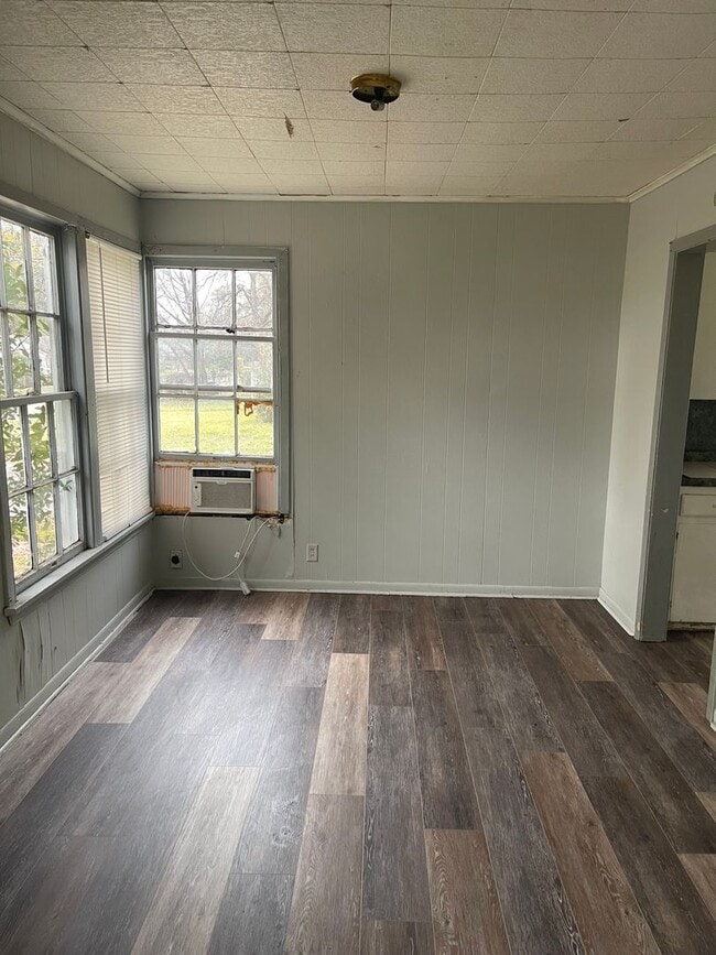 Building Photo - 3556 Judson St