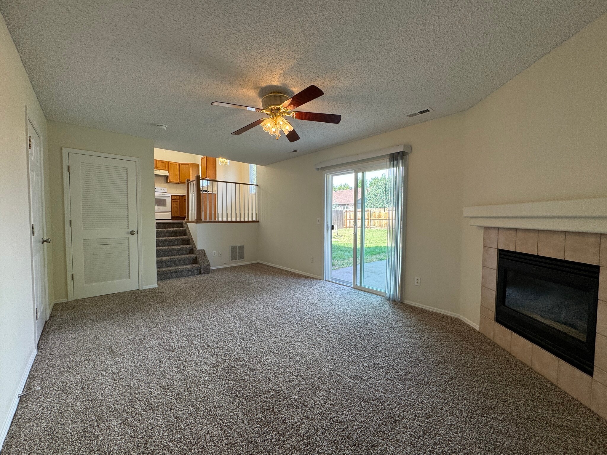Building Photo - 879 Barn Owl Dr