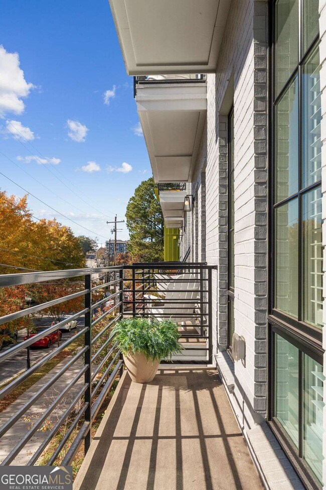 Building Photo - 1272 Longreen Ter NW