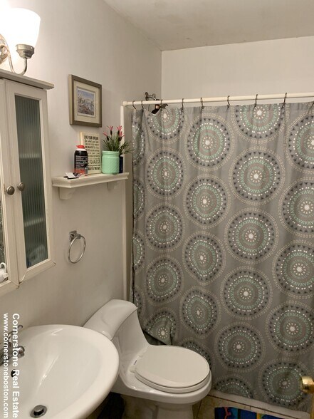 Building Photo - 65 Preble St