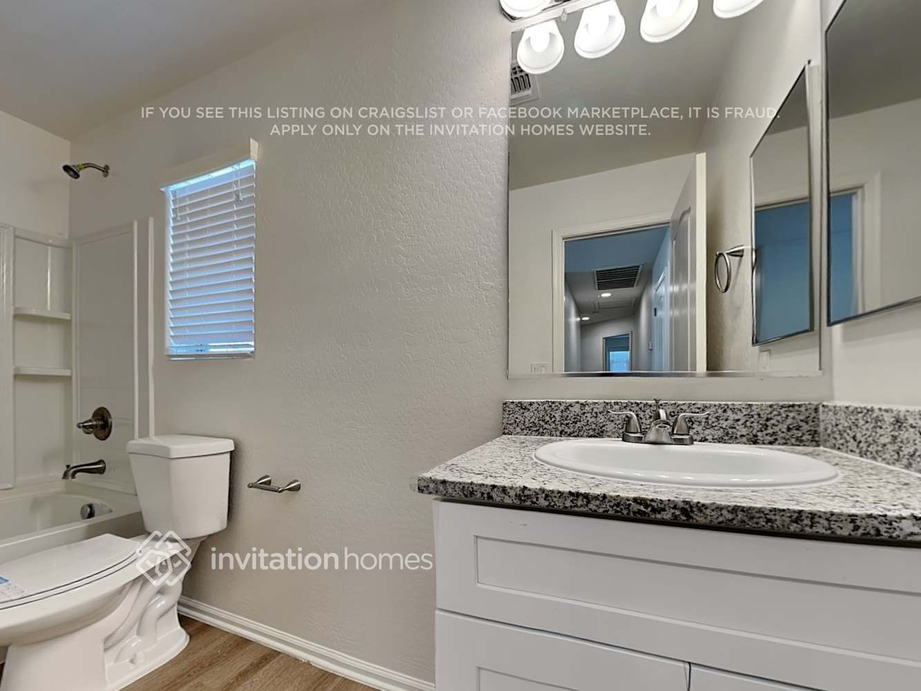 Building Photo - 1070 S Deerfield Ln