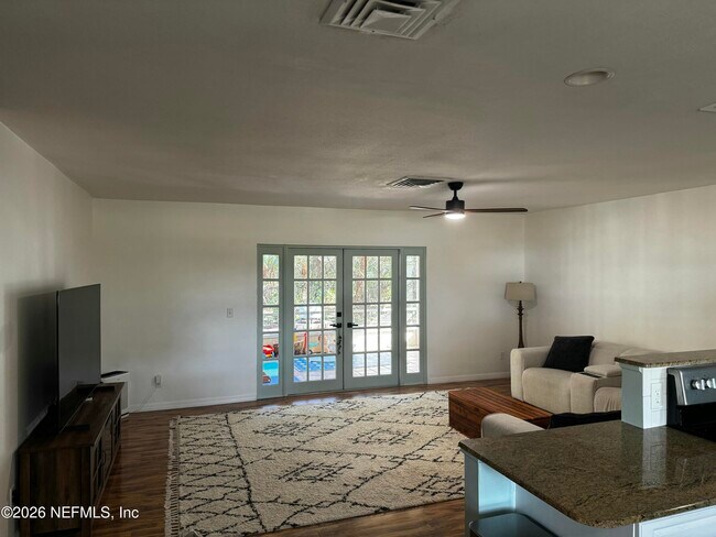 Building Photo - 1926 71st Ave