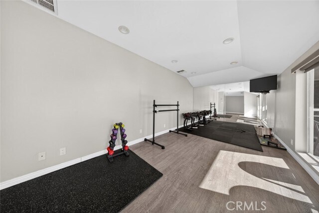 Building Photo - 7250 Franklin Ave