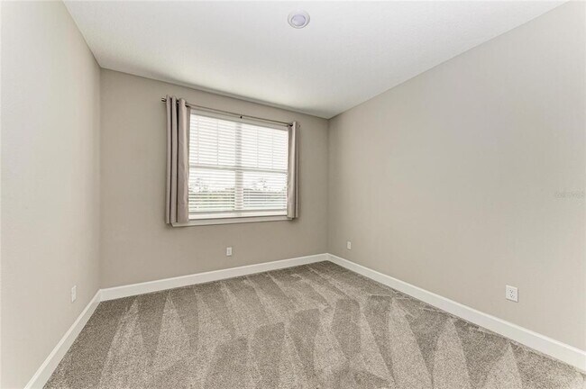 Building Photo - 13827 Green Hammock Pl