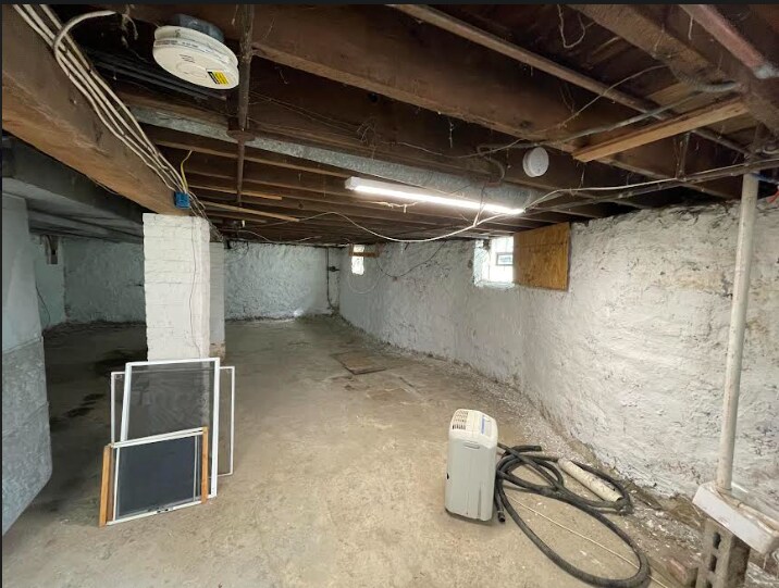 Basement - 109 Unger Ave