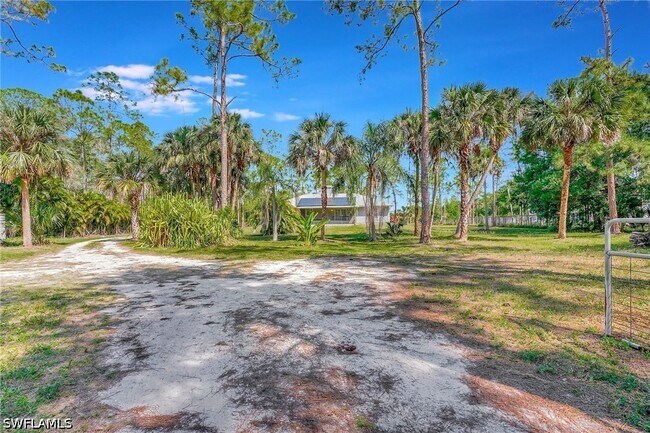 Building Photo - 3520 2nd Ave NE