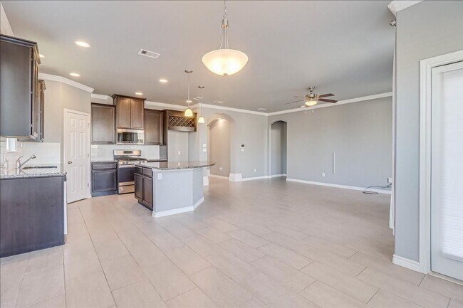 Building Photo - 2217 Ibis St
