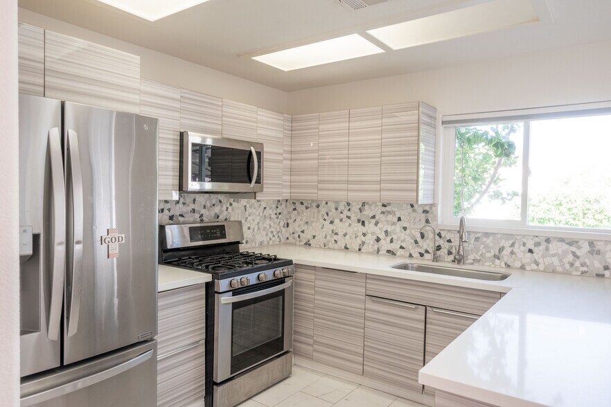 Building Photo - 7924 Horn Tail Ct