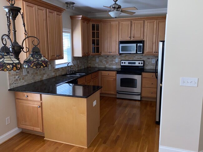 Building Photo - 100 Savannah Meadows Dr