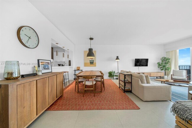 Building Photo - 201 Crandon Blvd