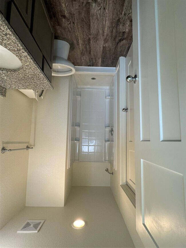 Building Photo - 12603 Telge Rd