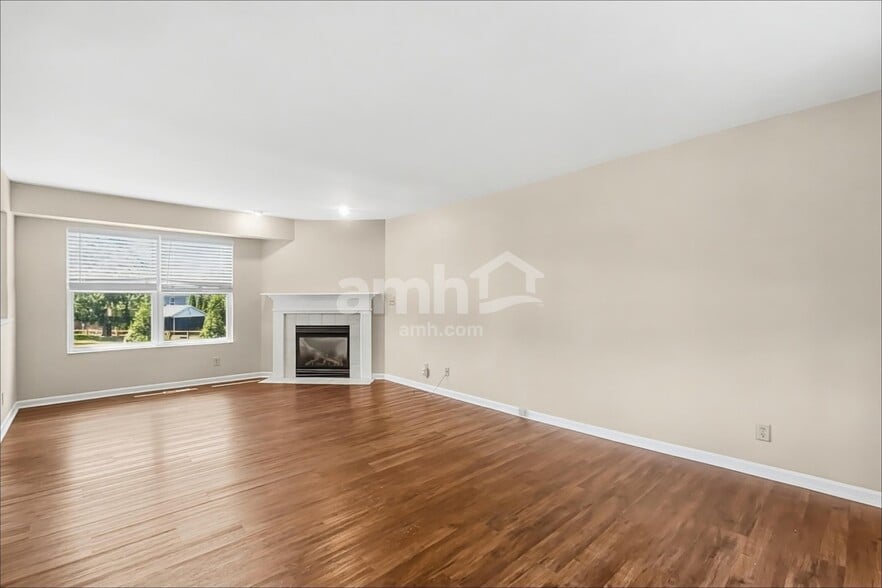 Building Photo - 10529 Williamswoods Dr