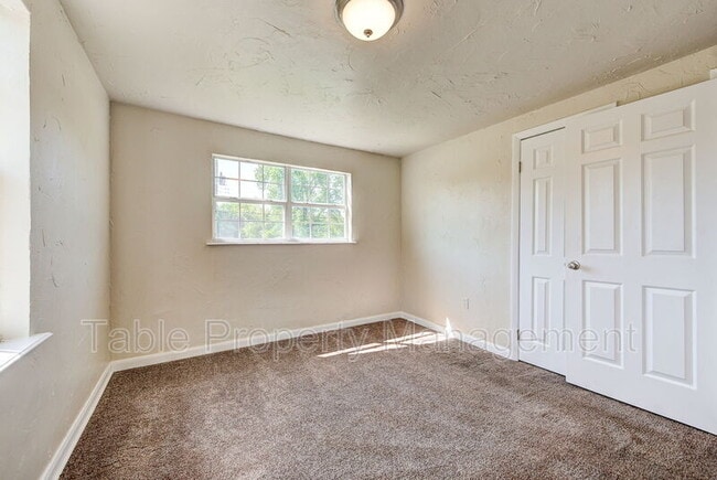 Building Photo - 4209 NE 16th St