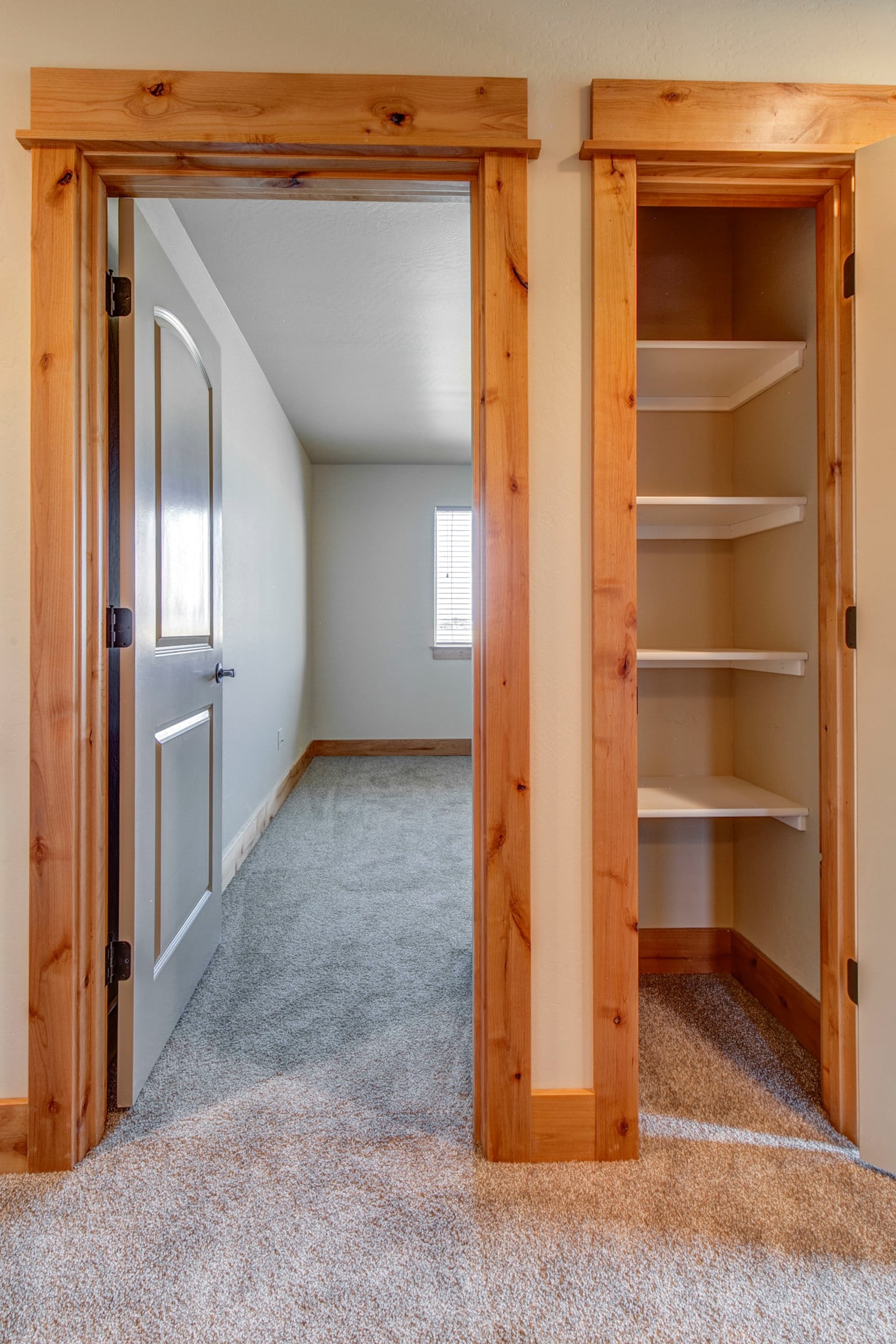 Building Photo - 4737 Sherwood Way