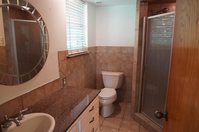 Building Photo - 821 N Hampton Rd