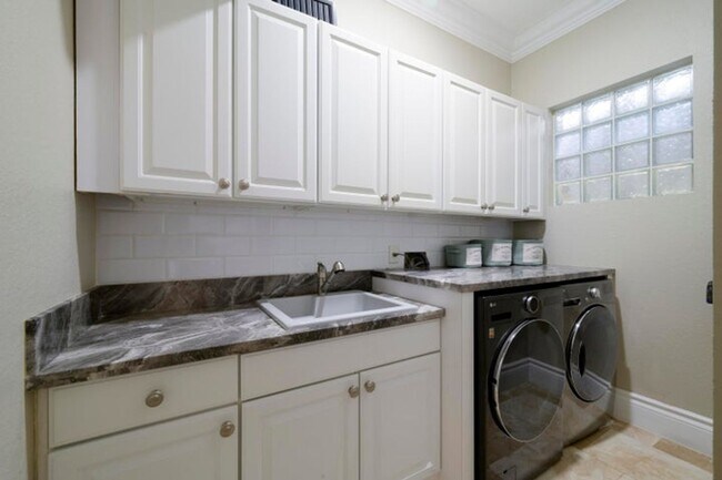 Building Photo - 7150 Ivy Crossing Ln