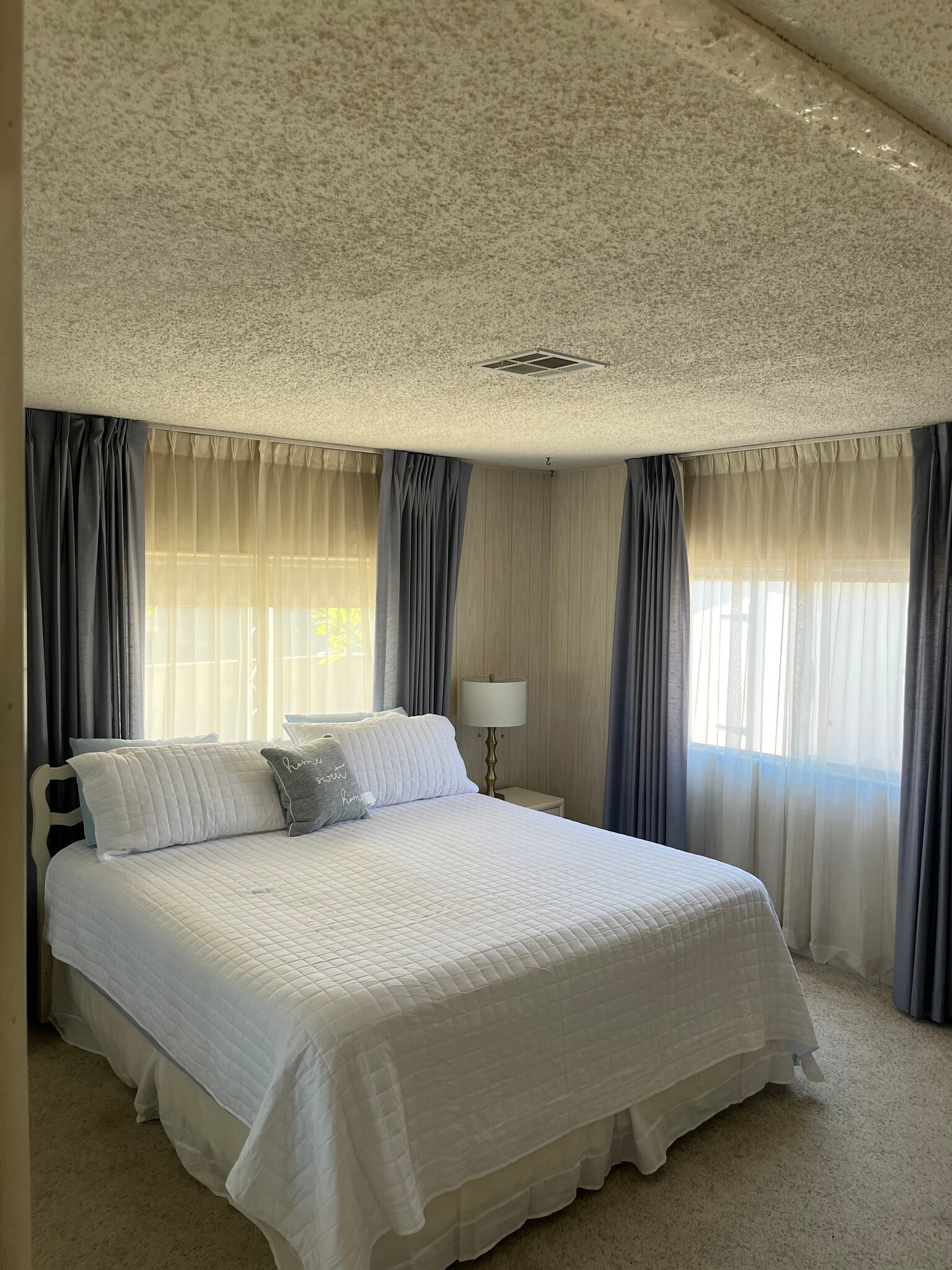 Building Photo - 73049 Cabazon Peak Dr