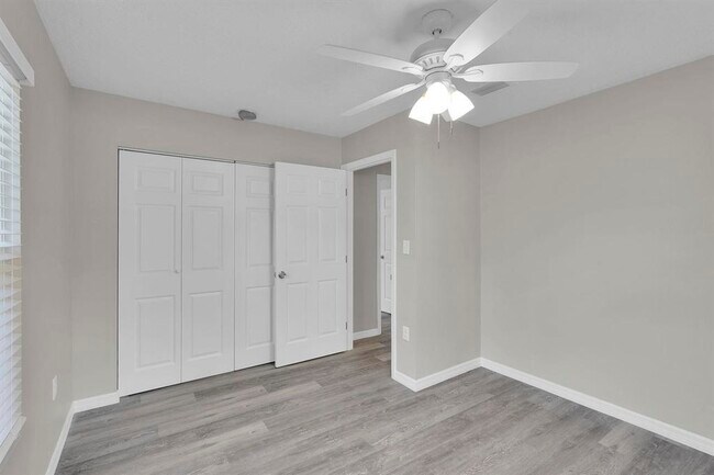 Building Photo - 855 S Holmes Blvd