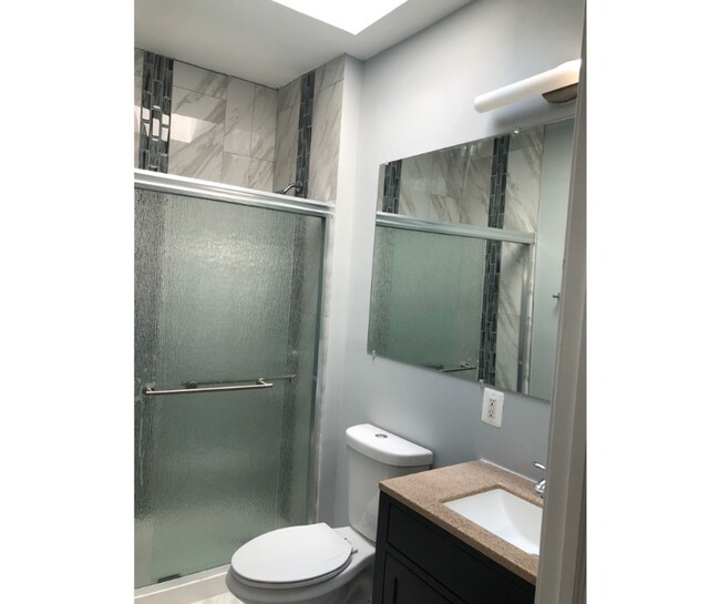 Building Photo - 3832 Cottage Ave