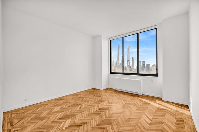 Building Photo - 200-210 E 65th St