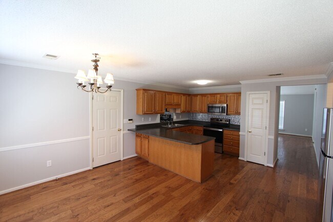 Building Photo - 3BR 2BA in Helena Loaded with Updates!!. Cute! Cute! Cute!