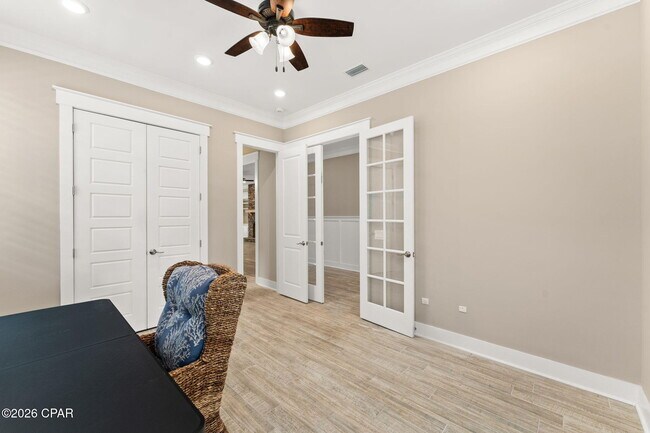 Building Photo - 3816 Mariner Dr