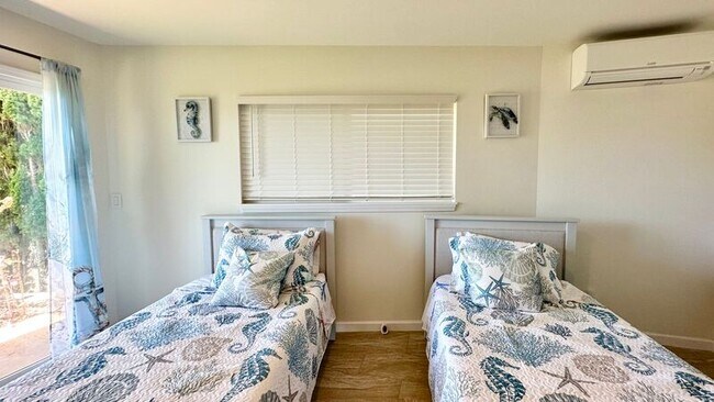 Building Photo - 1034 Kaumoku St