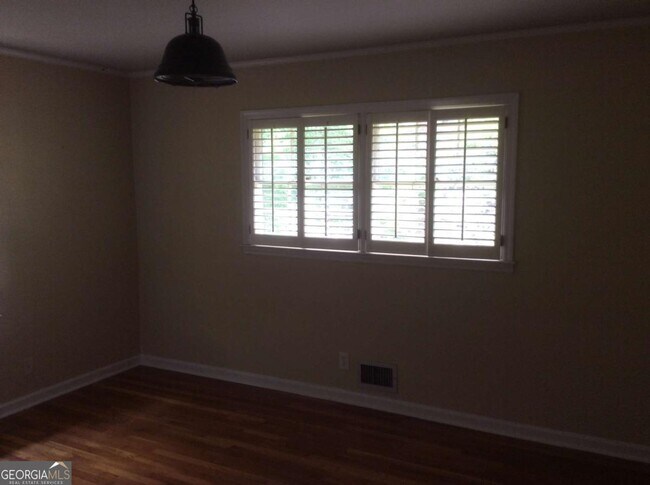 Building Photo - 290 Burke Cir